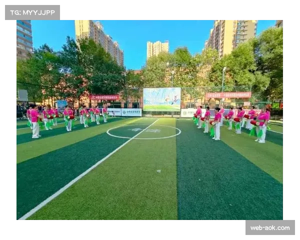 社区基金会联合俱乐部开展青少年计划,足球教育进校园