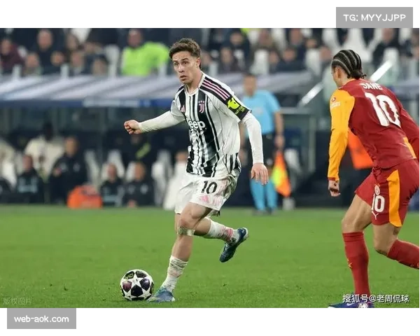 加拉塔萨雷主场5-2大胜尤文图斯,次回合斑马军团面临艰巨逆转任务