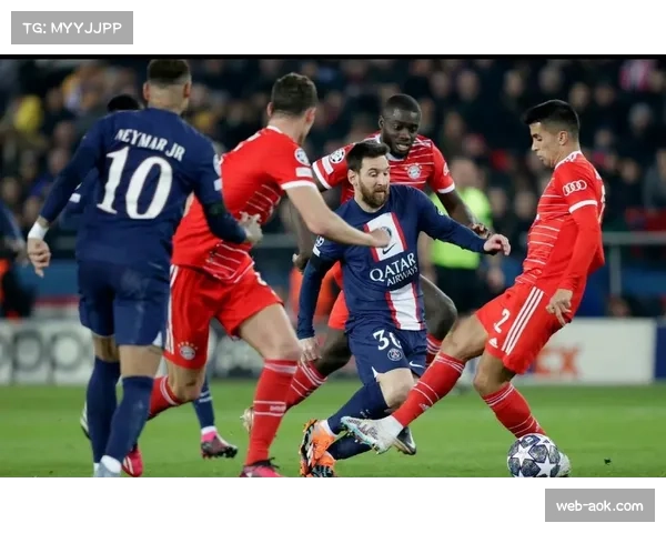 VAR分析：拜仁vs巴黎一役，科曼的摔倒是否应判点球？